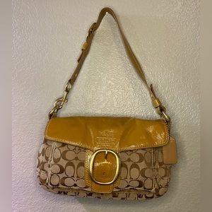 Coach Beecker Signature Purse